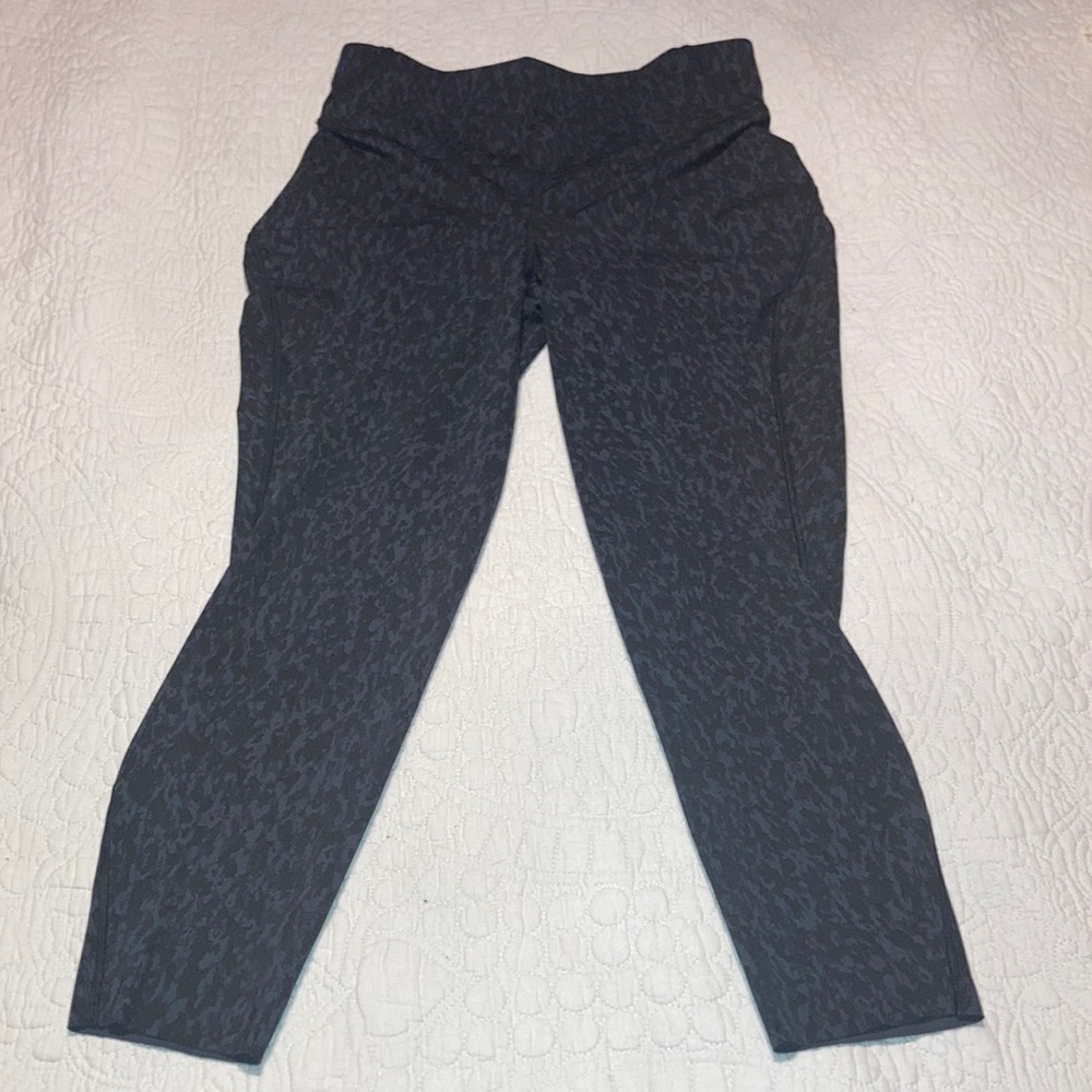 Lululemon Base Pace High-Rise Tight 25’’
